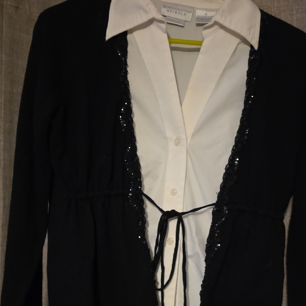 Daisy Fuentes Elegant Black Cardigan